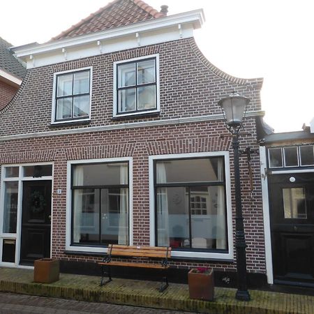 B&B Bureau Warmoesstraat Den Burg Esterno foto
