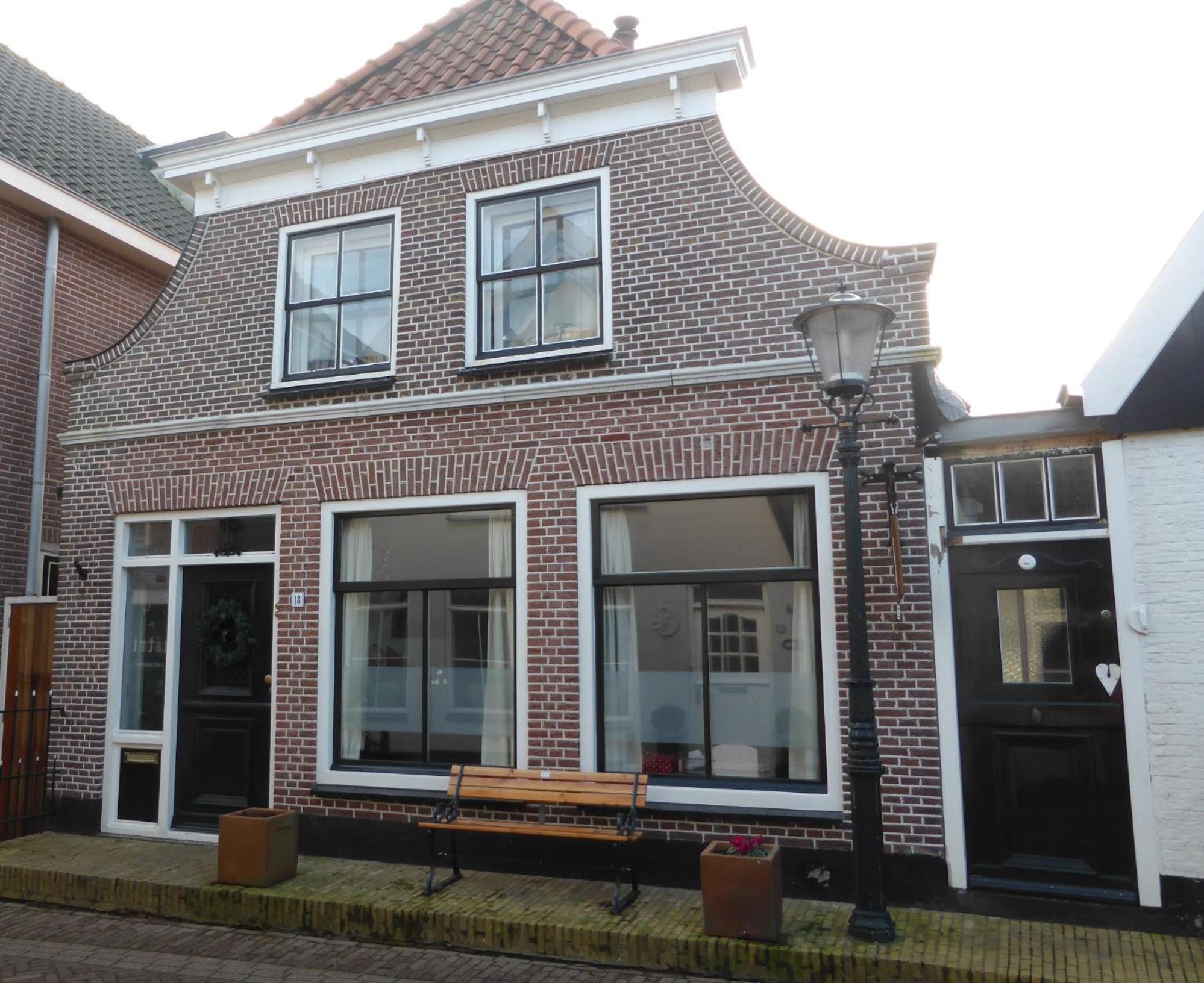 B&B Bureau Warmoesstraat Den Burg Esterno foto